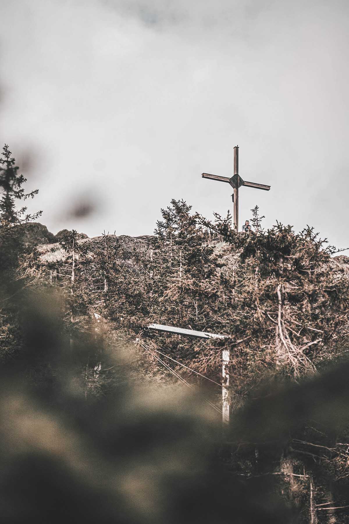 Wandern Osser Gipfelkreuz Osser