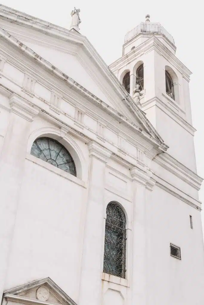 weiße Kirche Chiesa de San Francesco in Chioggia